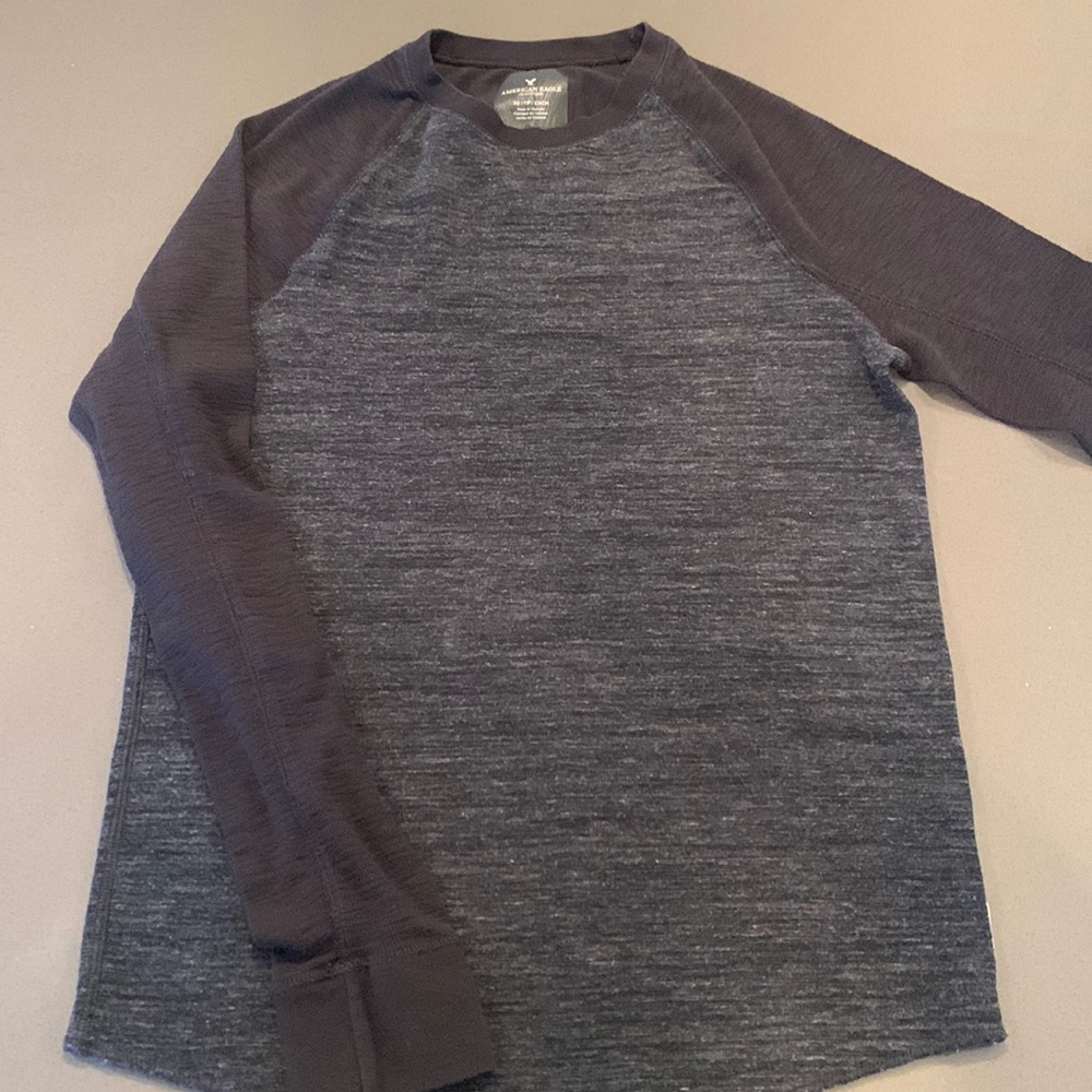 American Eagle black two-tone long sleeve shirt